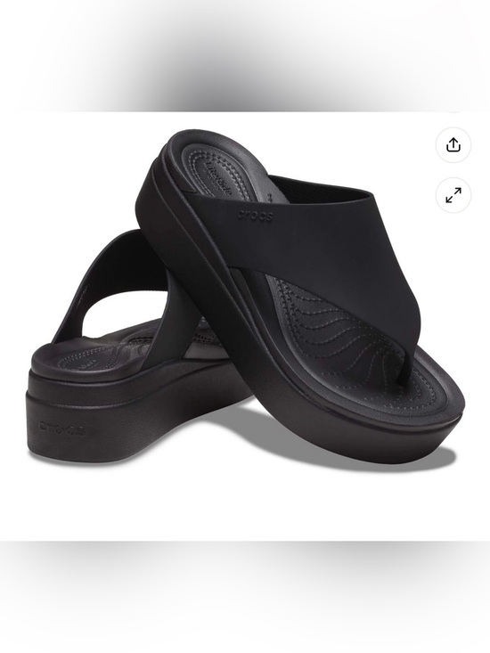 CROCS Shoes - Crocs Brooklyn Flip Low Wedge Platform Sandals Black Women’s Size 8